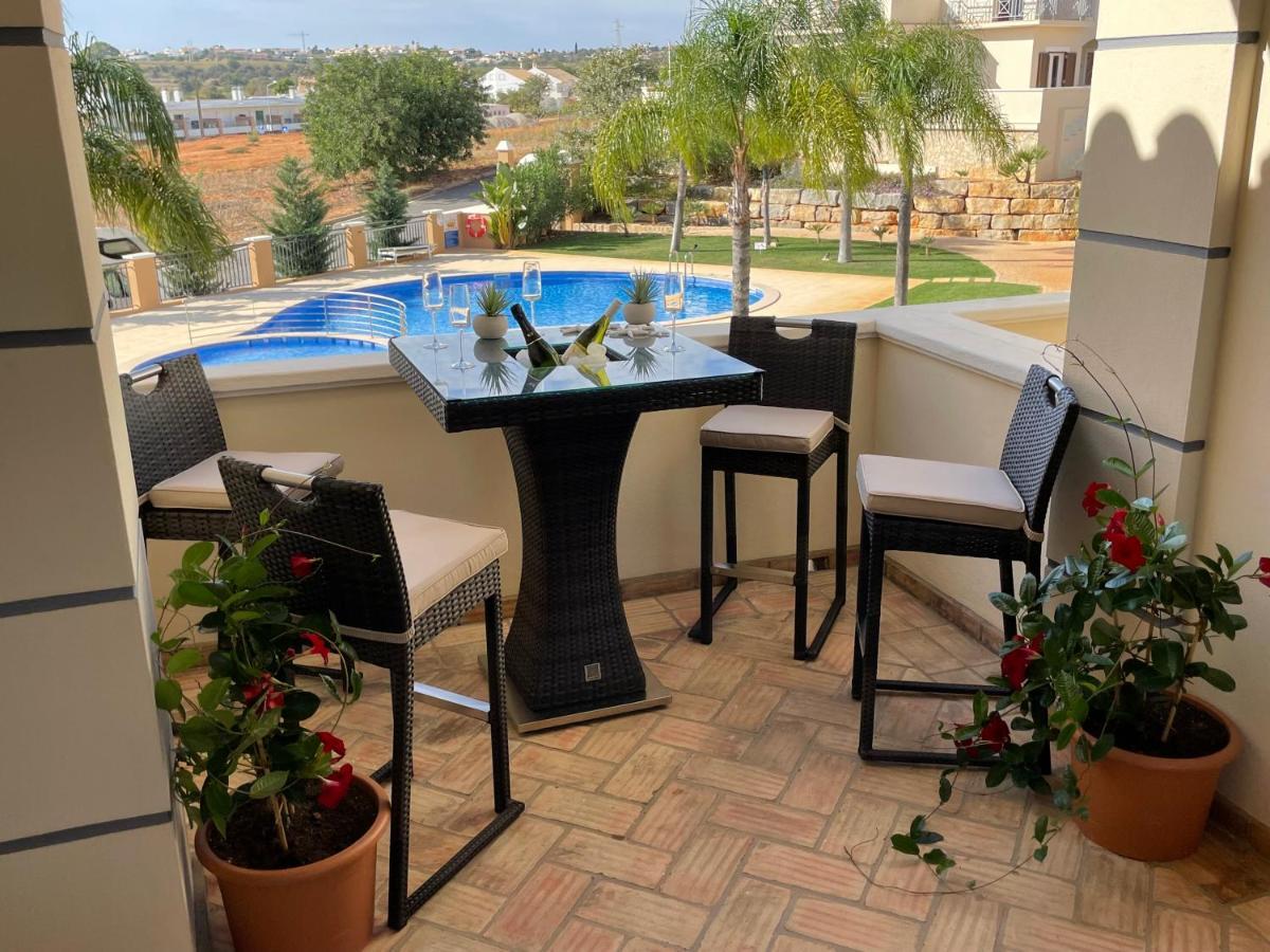 אלבופיירה Villa Cascata, 3 Bedroom, Pool, Close To Olhos De Agua מראה חיצוני תמונה
