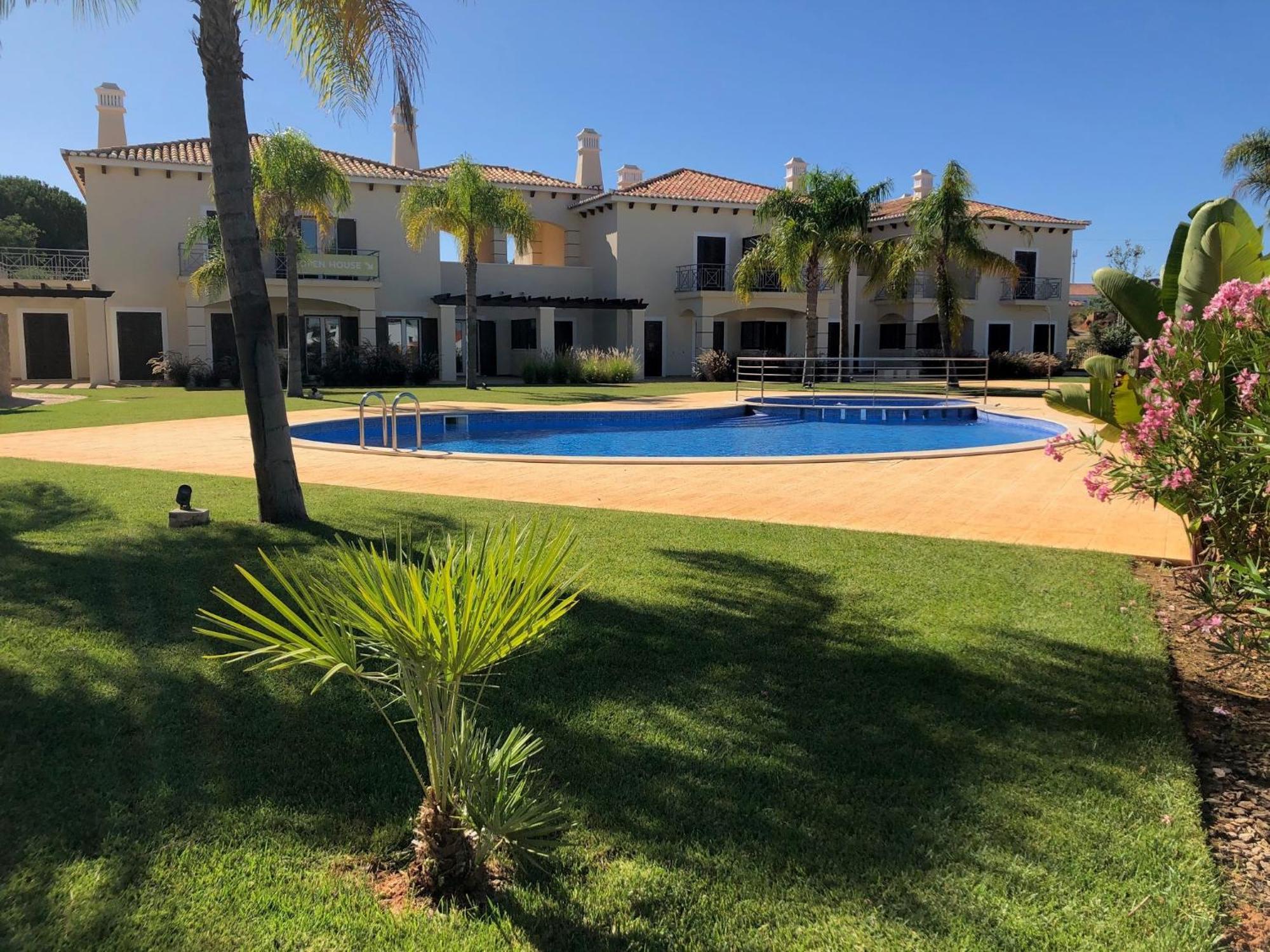 אלבופיירה Villa Cascata, 3 Bedroom, Pool, Close To Olhos De Agua מראה חיצוני תמונה